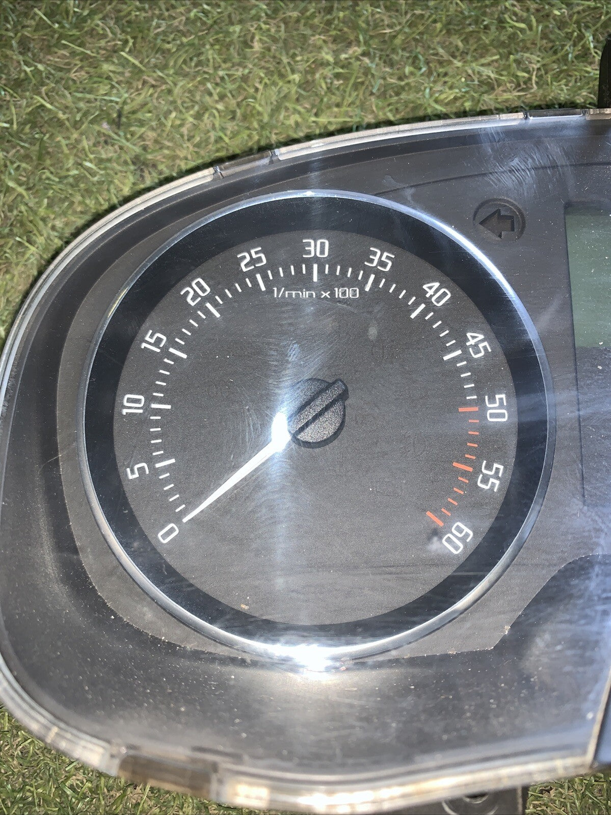 QUADRO QUADRANTE TACHIMETRO STRUMENTO STRUMENTAZIONE SKODA FABIA 2011 1.6 Diesel