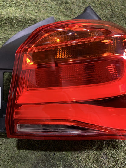 Stop fanale posteriore a LED Destro Passeggero Bmw Serie 1 F20 (2011   2019)