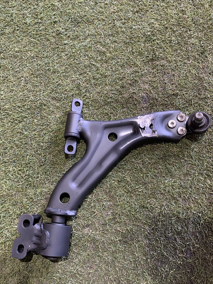 BRACCIO OSCILLANTE ANTERIORE DESTRO PER OPEL Karl Serie 95368368 (18>>)