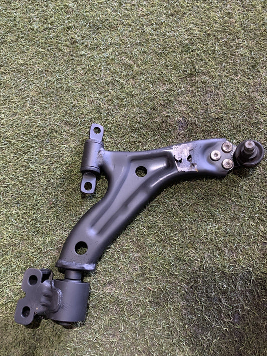 BRACCIO OSCILLANTE ANTERIORE DESTRO PER OPEL Karl Serie 95368368 (18>>)