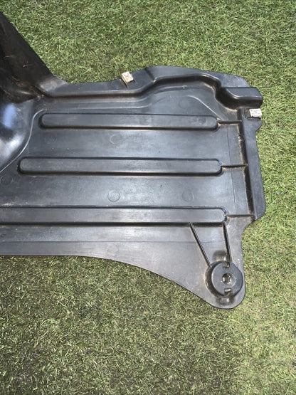 Sotto Scocca Posteriore Destra Volkswagen Polo 2017 2G0825205A