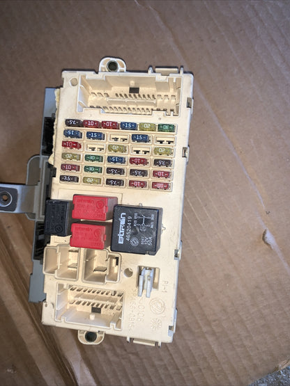  46758961 46798451 CENTRALINA BODY SCATOLA PORTA FUSIBILI FIAT PUNTO 2 II 188