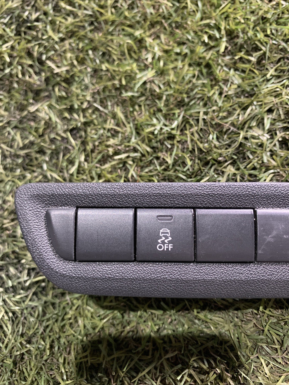 96750105ZD COMANDO INTERRUTTORE ESP OFF CONTROLLO DI STABILITÀ PEUGEOT 208 2017