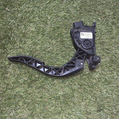 8K1723523 PEDALE ACCELERATORE AUDI A4 Avant (8K5) (0815) 2000 Diesel