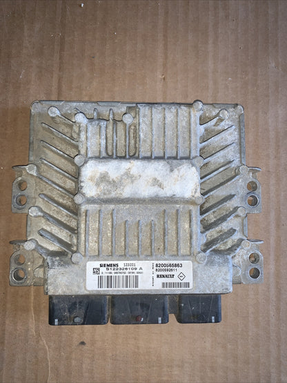 Centralina Motore ECU RENAULT MEGANE SCENIC 8200565863 SIEMENS S122326108A