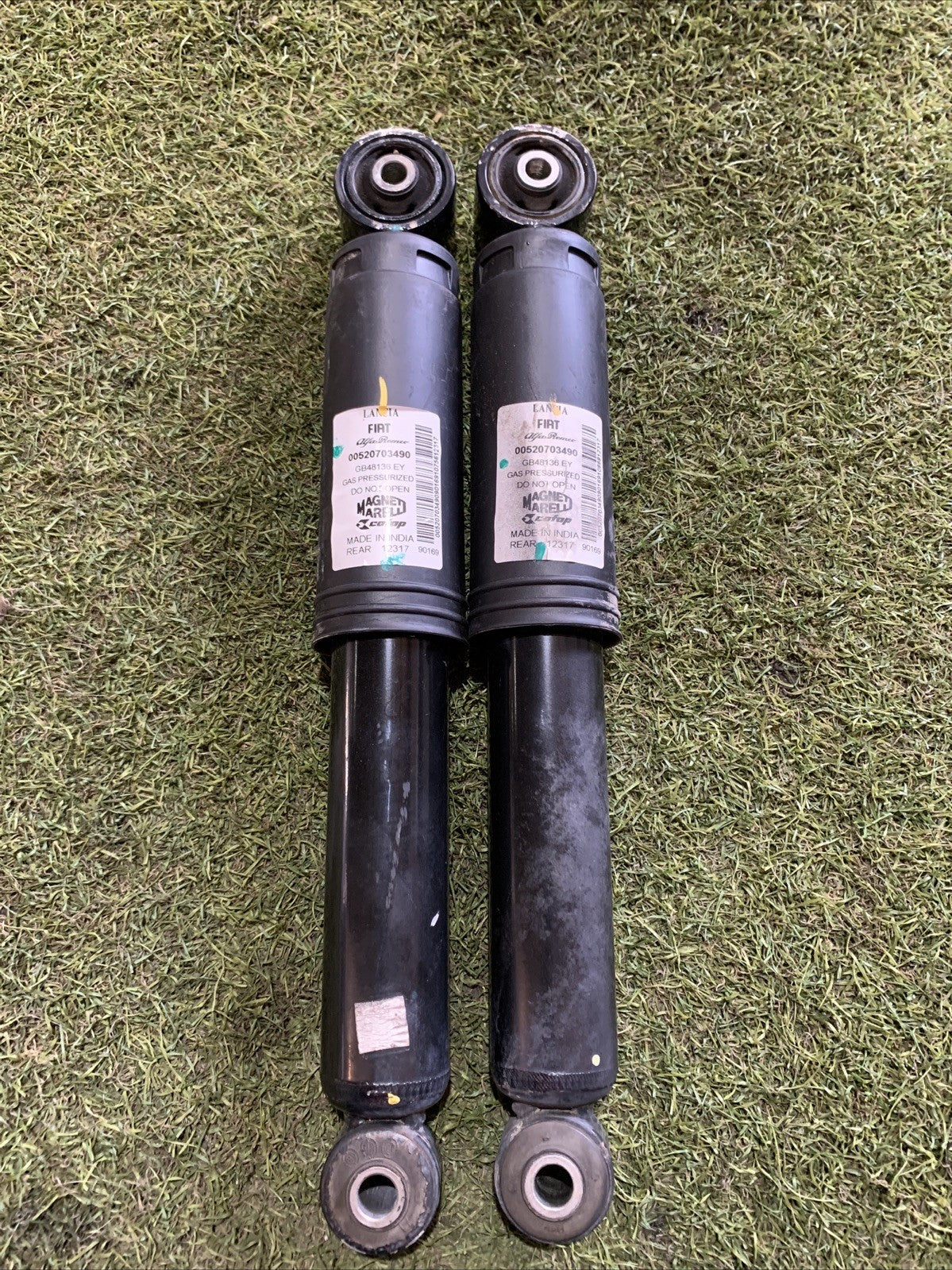 Coppia di ammortizzatori posteriori per Fiat 500 anno 2017 cod: 00520703490