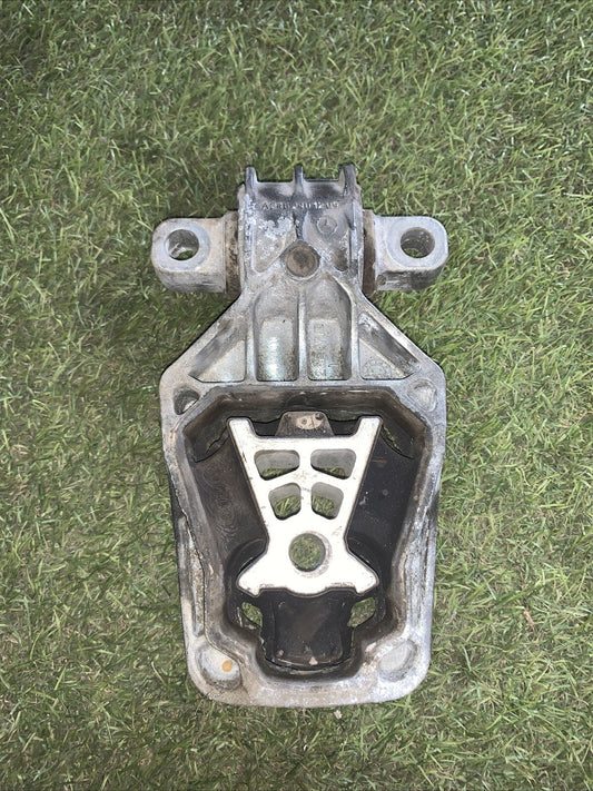 Mercedes W176 W246 Supporto Motore Posteriore Staffa Di Montaggio