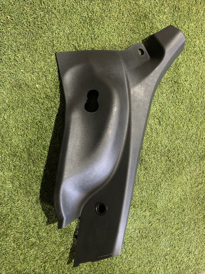 Rivestimento montante posteriore destro Fiat 500x (2016) COD:735572212 (3)