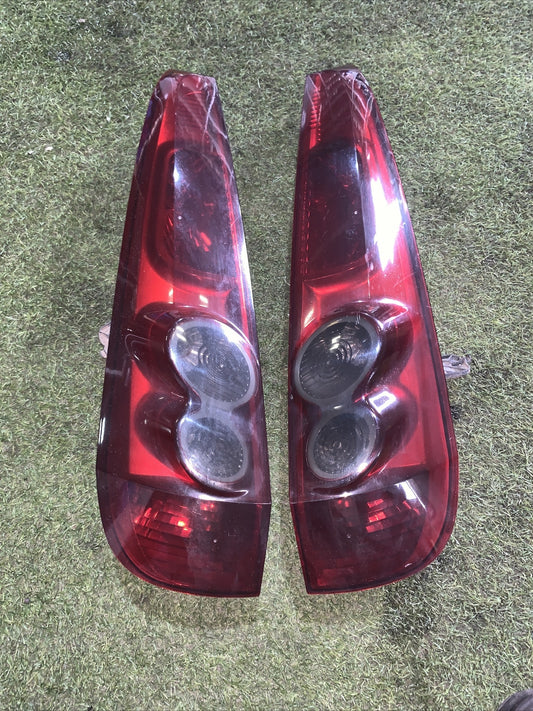 Stop Posteriori Ford Fiesta 5 Serie Oscurato 5P