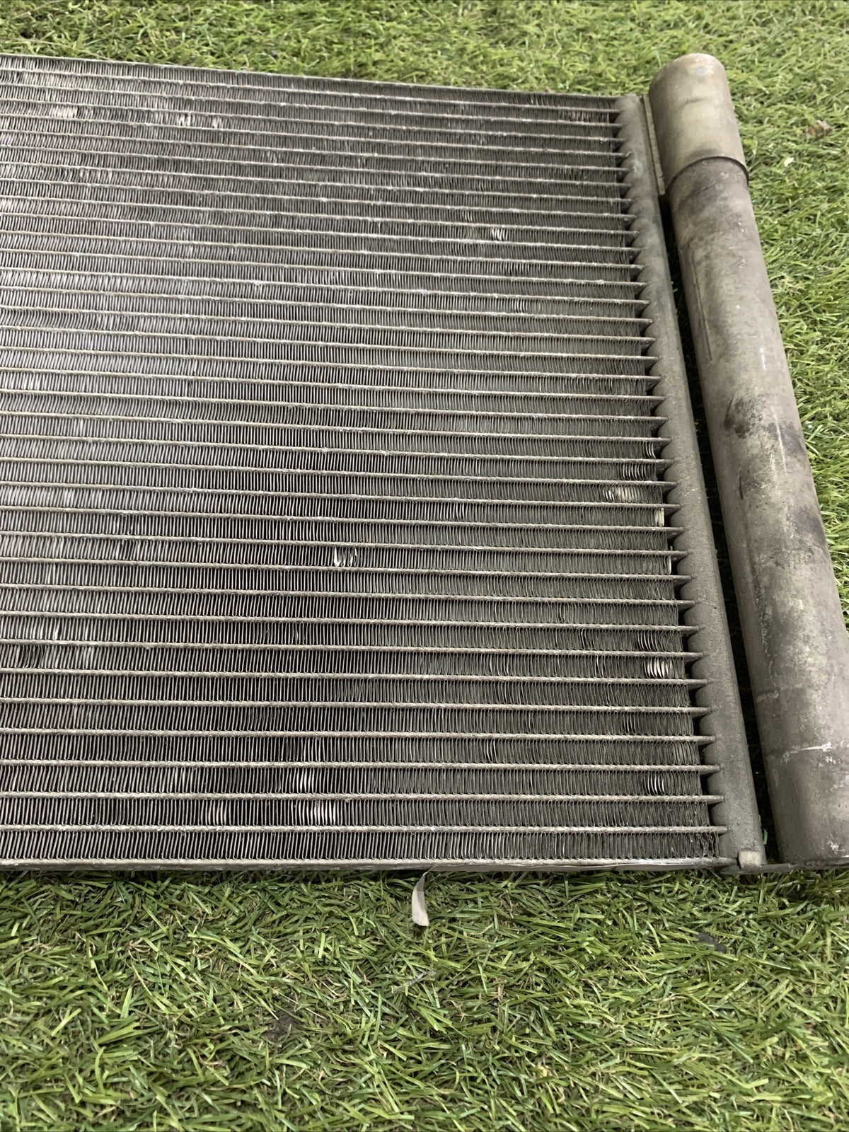 CONDENSATORE ARIA CONDIZIONATA FIAT GRANDE PUNTO 55700406 1.2 BENZINA