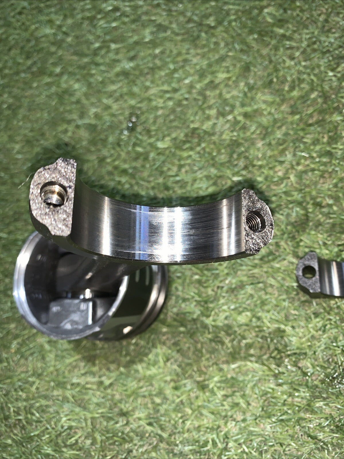 Pistone Motore Peugeot 2008 1.6 Diesel 9H05 1607373680 (1)