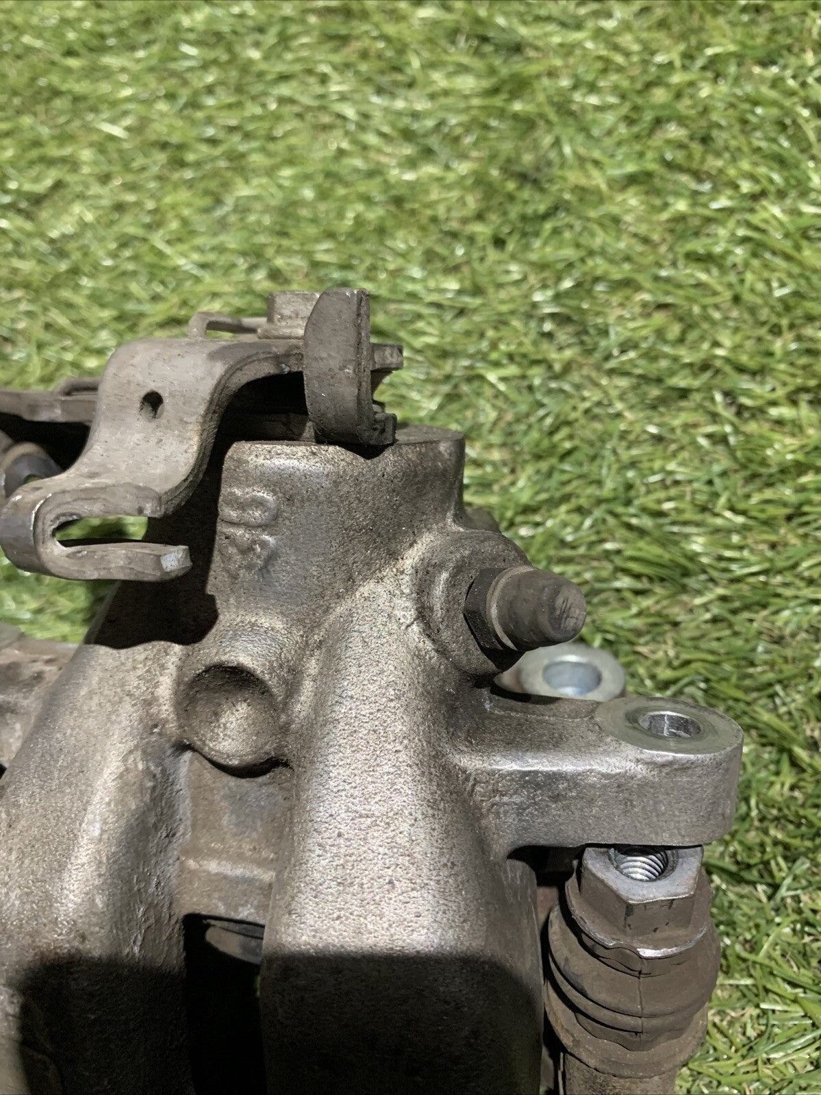 Pinza freno posteriore destra Peugeot 2008 1.6 hdi 2015