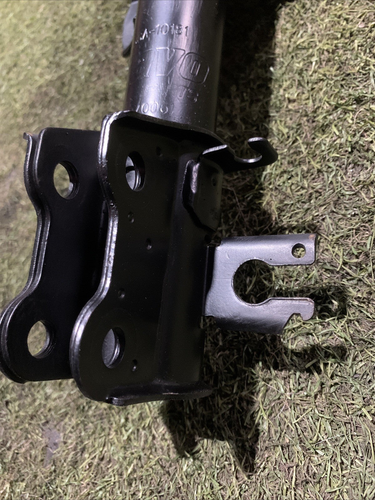 Ammortizzatore Anteriore Destro Opel Corsa E 22283525 1.4 Benzina Non Originale