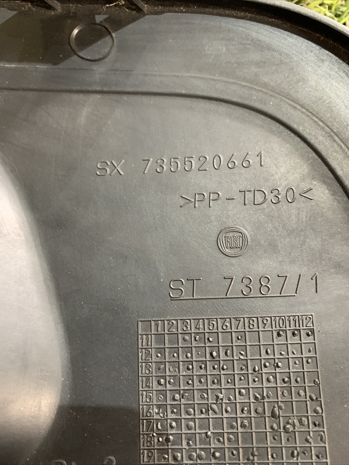 735520661 GRIGLIA FENDINEBBIA PARAURTI ANTERIORE SINISTRO FIAT PANDA