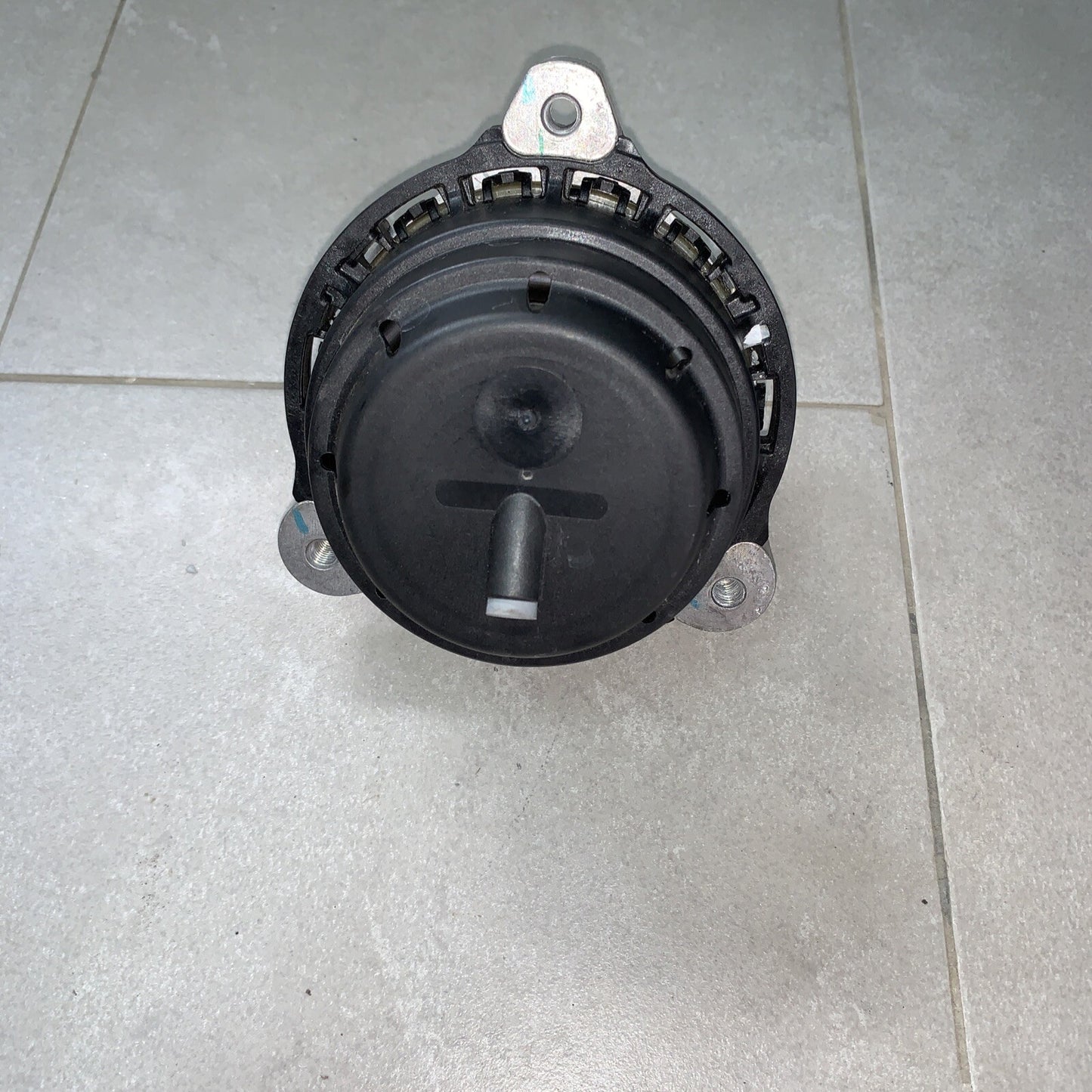 Supporto Motore Lato Destro BMW G30 G31 G32 G11 G12 Xdrive  6860482-04