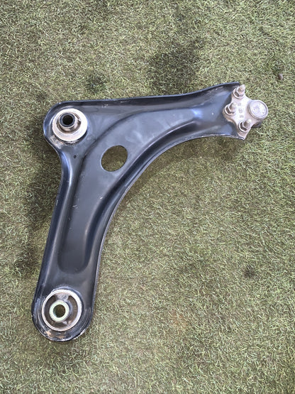 BRACCIO OSCILLANTE ANTERIORE SINISTRO PEUGEOT 208 Serie 9670772080