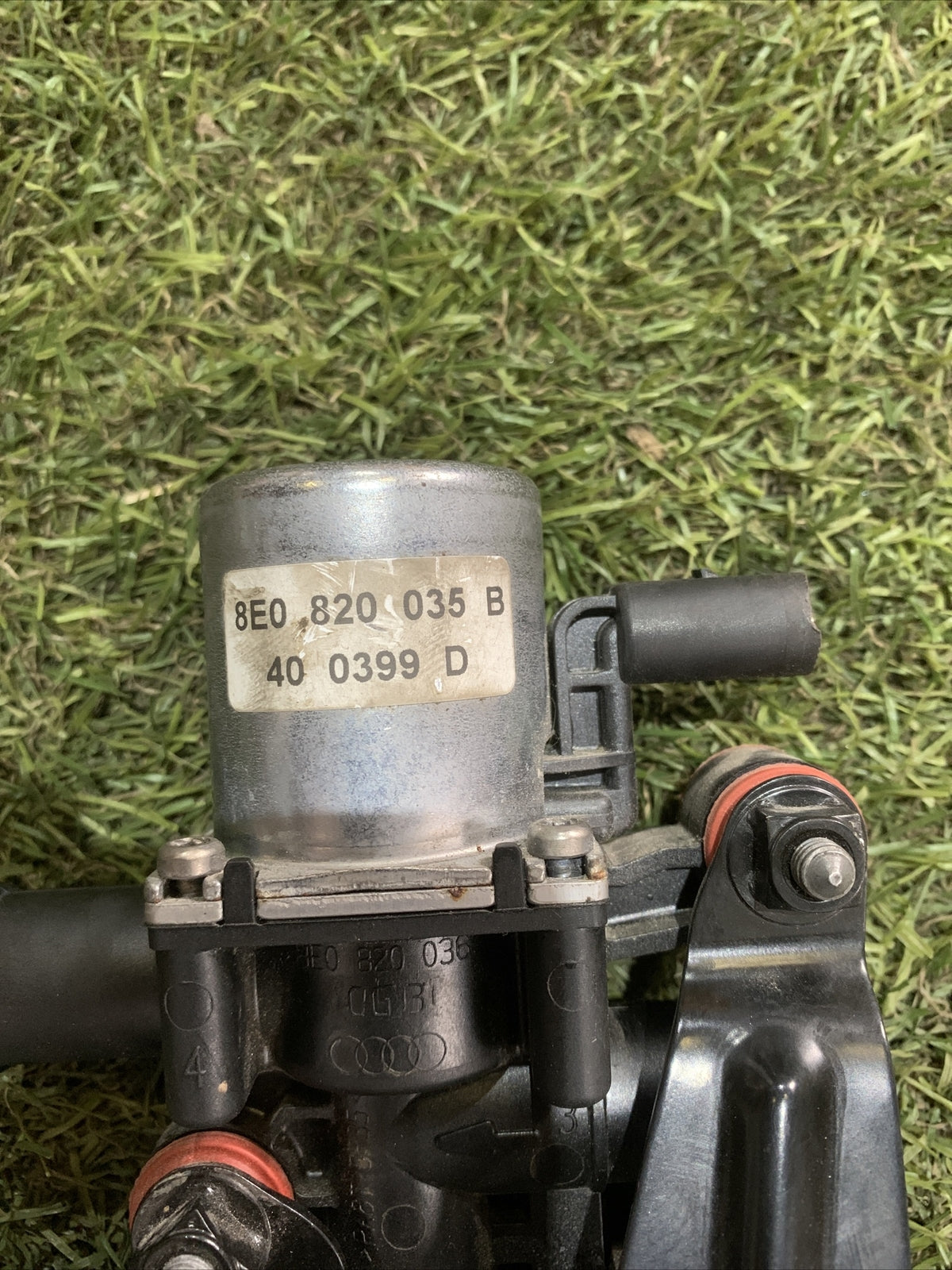 8E0820035B ELETTROVALVOLA DI RISCALDAMENTO AUDI A6 4G