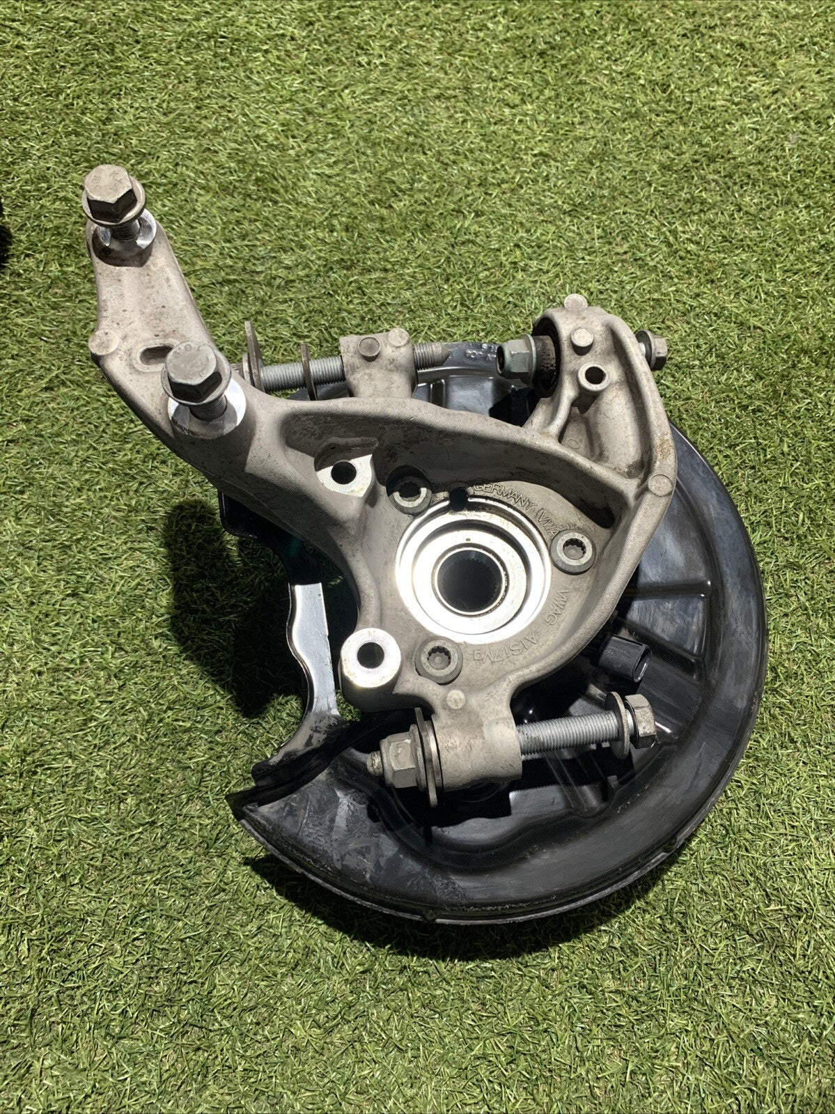 Mozzo Montante Fusello Posteriore Sinistro Volkswagen Golf 8R 2.0 Benzina