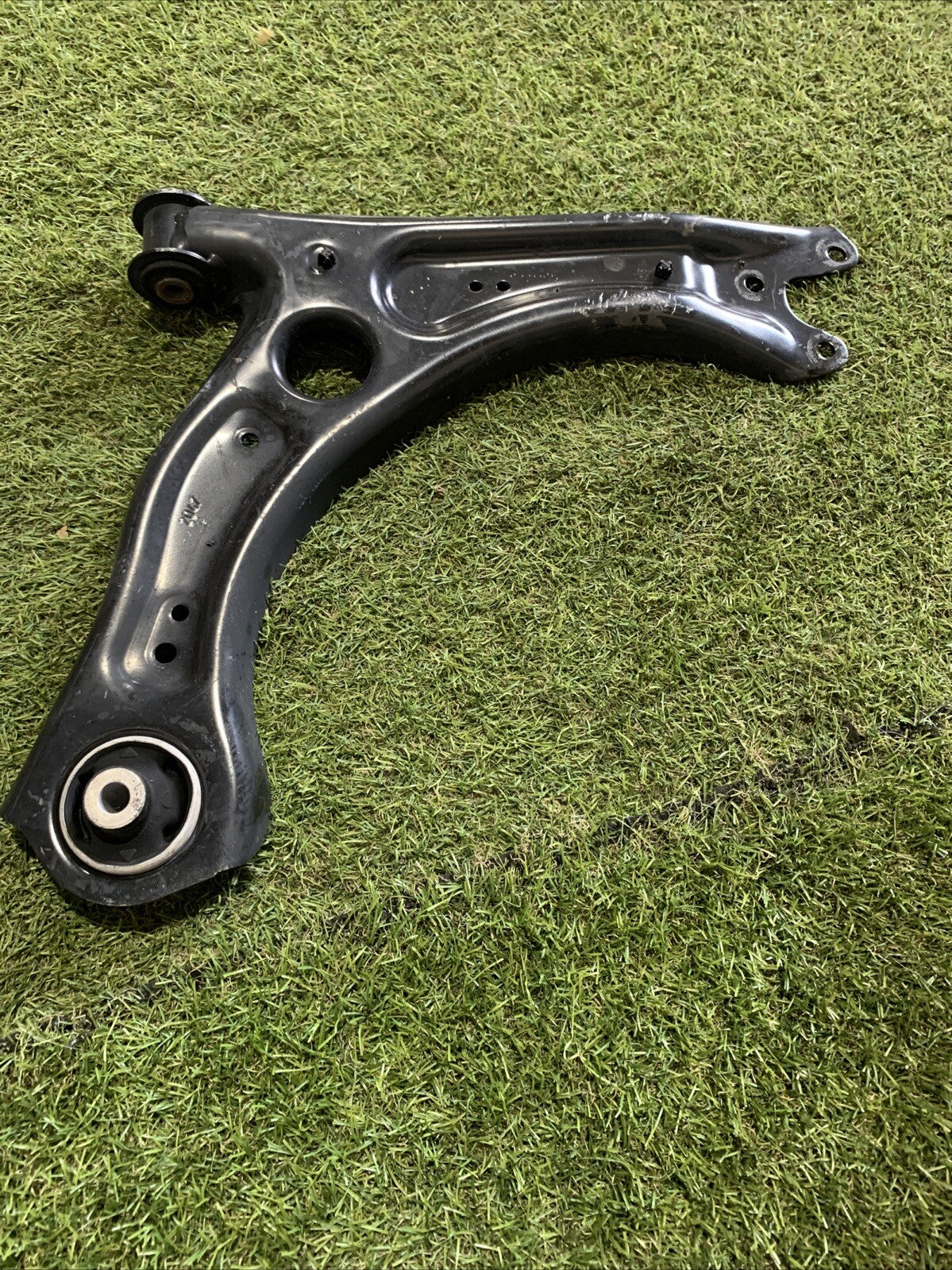 Braccio Oscillante Anteriore Destro Audi A1 2020 1.0  Benzina 2Q0407152D