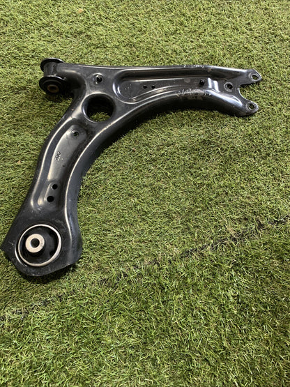 Braccio Oscillante Anteriore Destro Audi A1 2020 1.0  Benzina 2Q0407152D