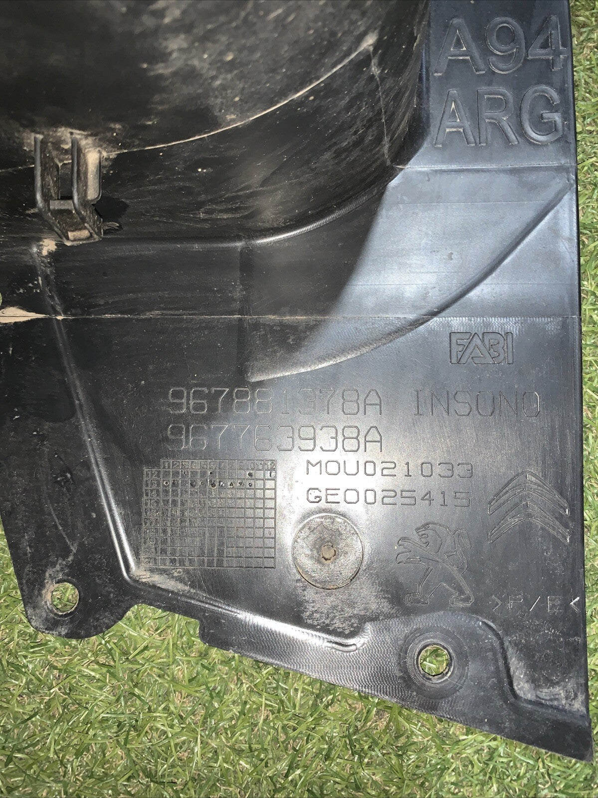 PASSARUOTA SOTTOPARAFANGO POSTERIORE SINISTRO PEUGEOT 2008 2013-2016(967881378A)