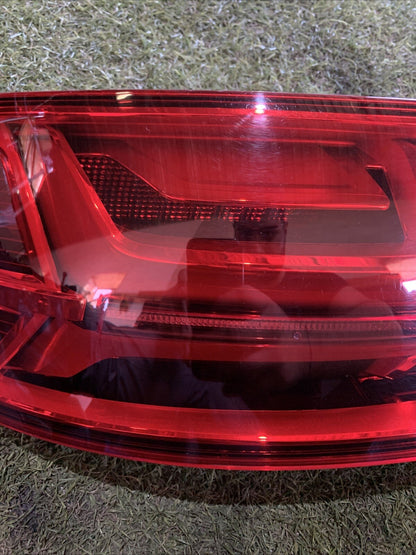 Stop Posteriore Sinistro Audi Q7 2016 4M0945093E