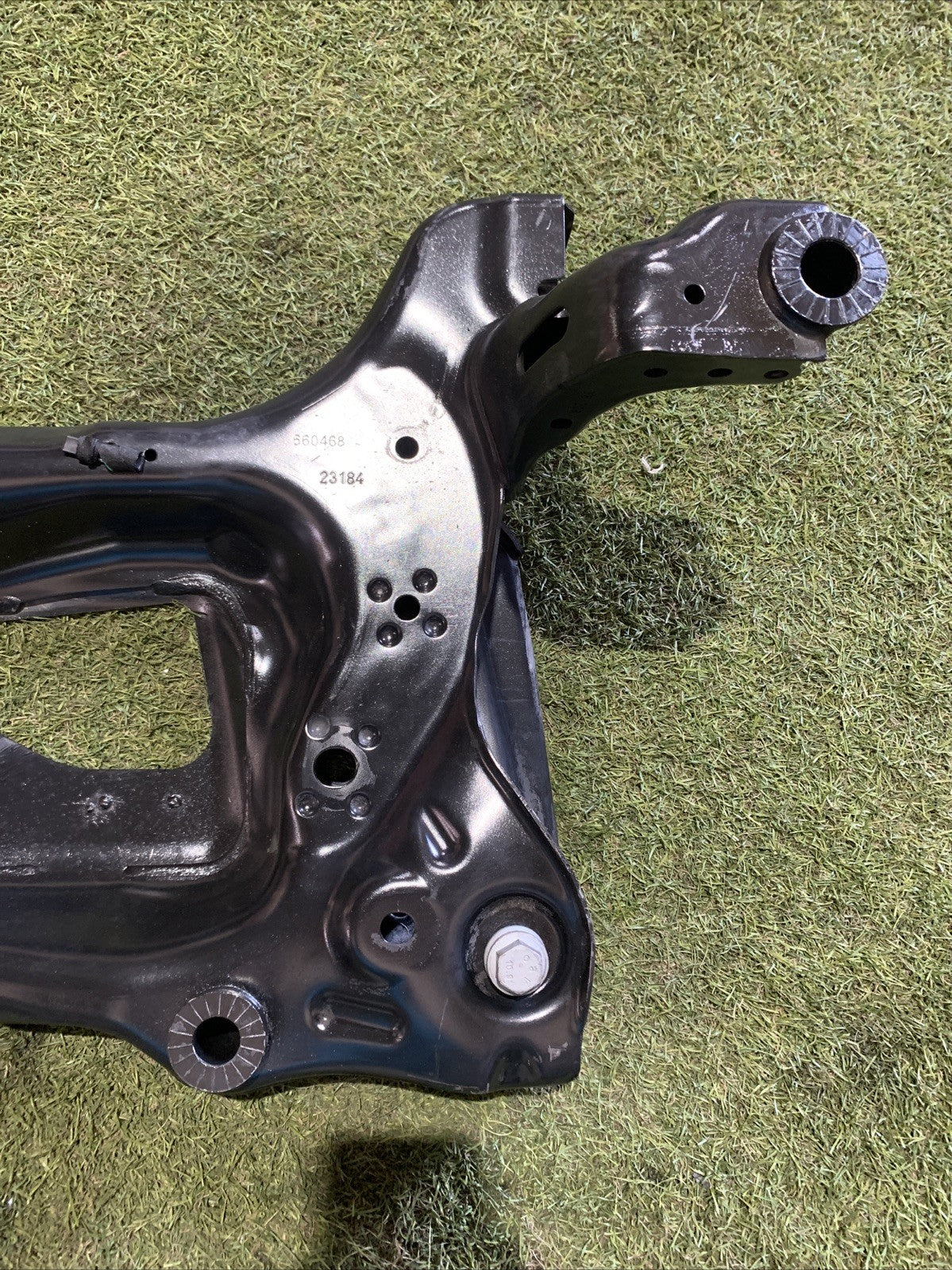 CULLA ASSALE ANTERIORE VOLKSWAGEN T-ROC 1.0 TSI 2023 5WA199315G