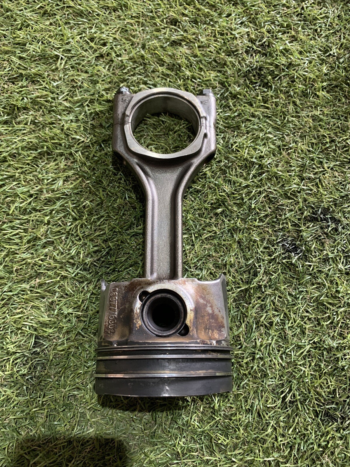 Pistone Motore Opel Astra J 1.6 Diesel 0687776302 B16DTE (2)