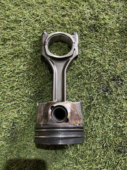 Pistone Motore Opel Astra J 1.6 Diesel 0687776302 B16DTE (2)