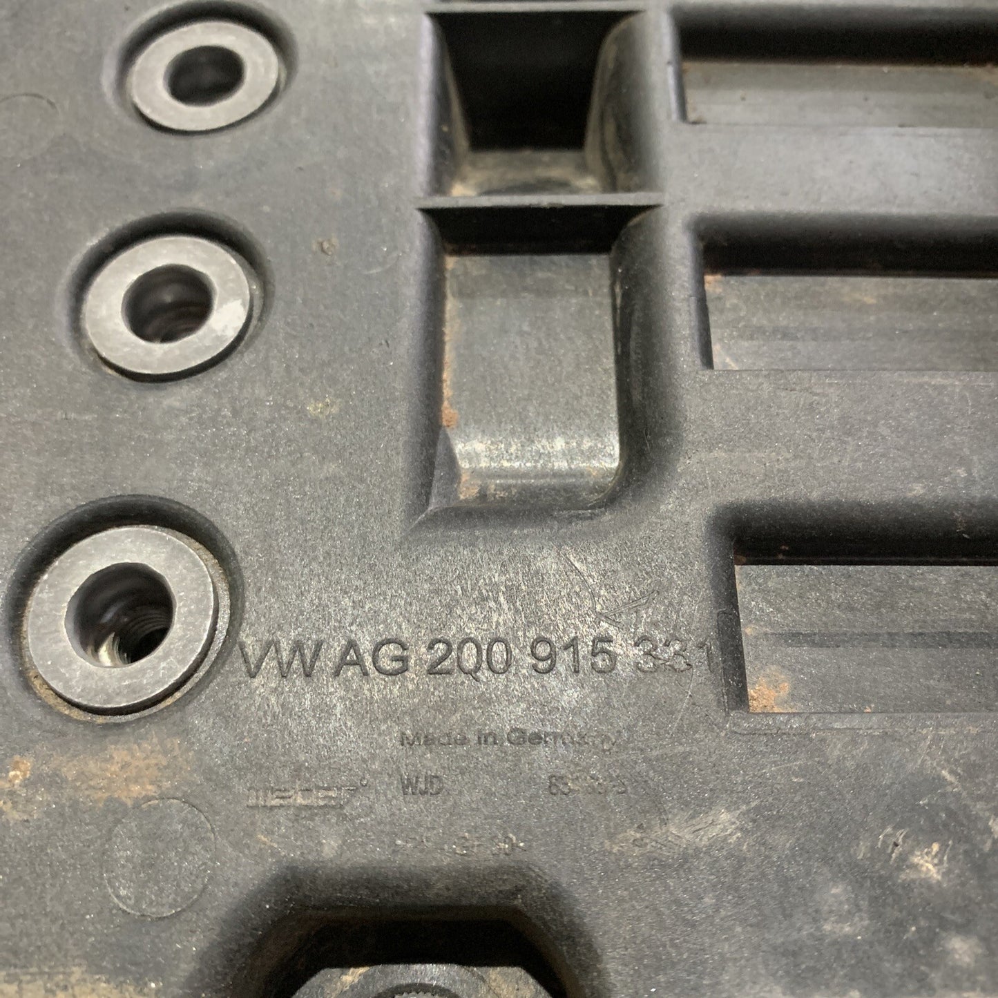 2Q0915331 ALLOGGIO BATTERIA VOLKSWAGEN T-Cross Serie 1000 Benzina (2020)