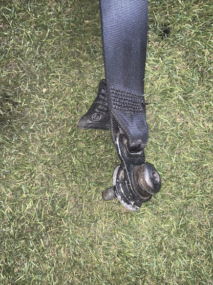 CINTURA DI SICUREZZA ANTERIORE SINISTRA CON PRETENSIONATORE FORD FIESTA 2010