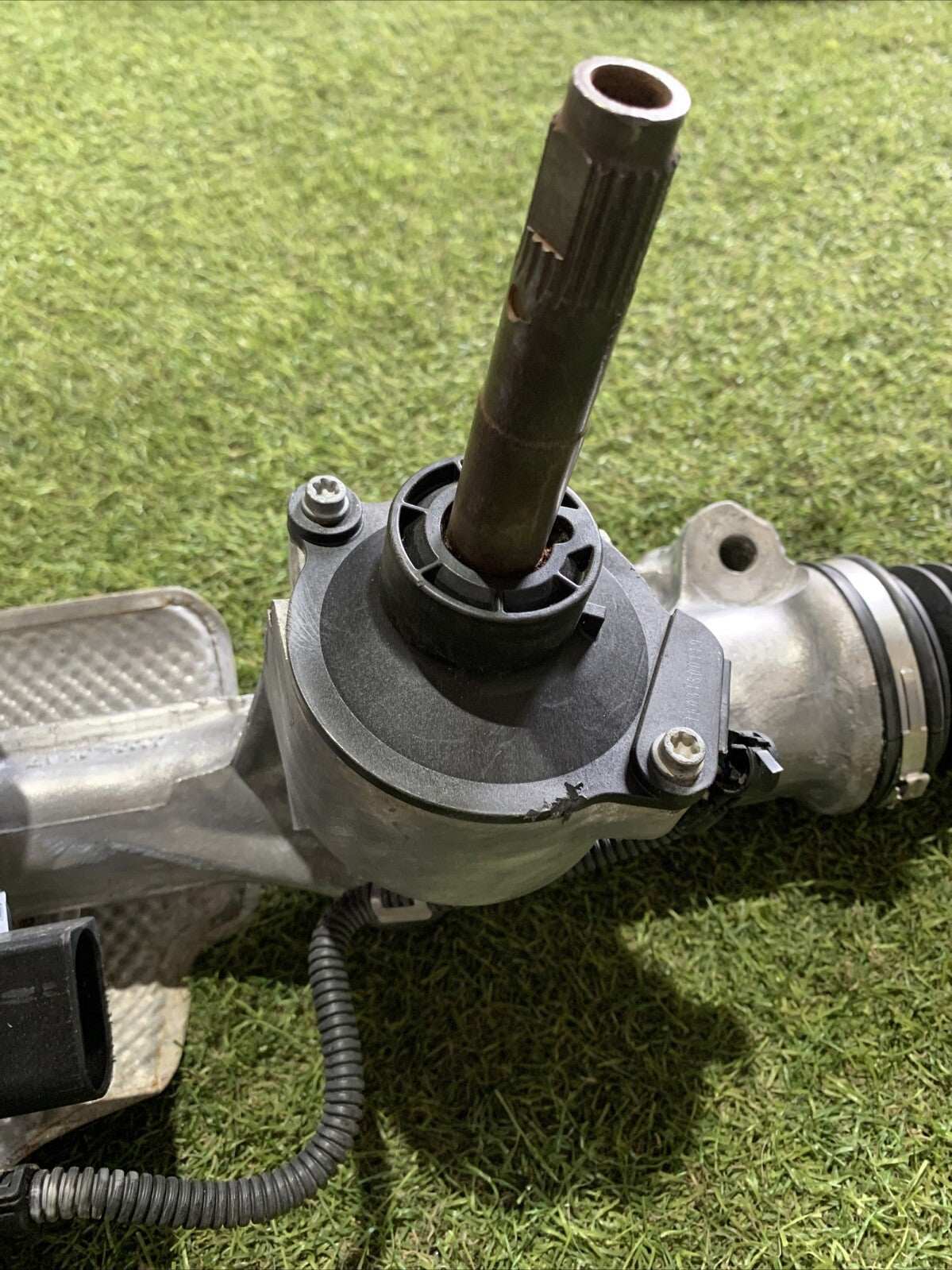 scatola sterzo Alfa Romeo Giulietta anno 2019 originale Codice 00505476660