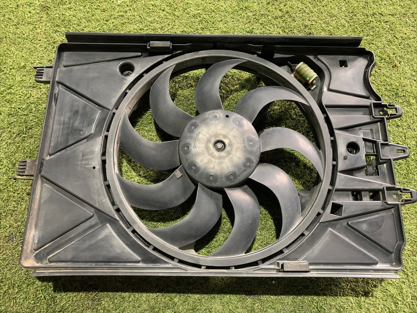 VENTOLA RADIATORE PER FIAT 500 L Serie (351_352) 8A9410100 diesel 1300 (12>)