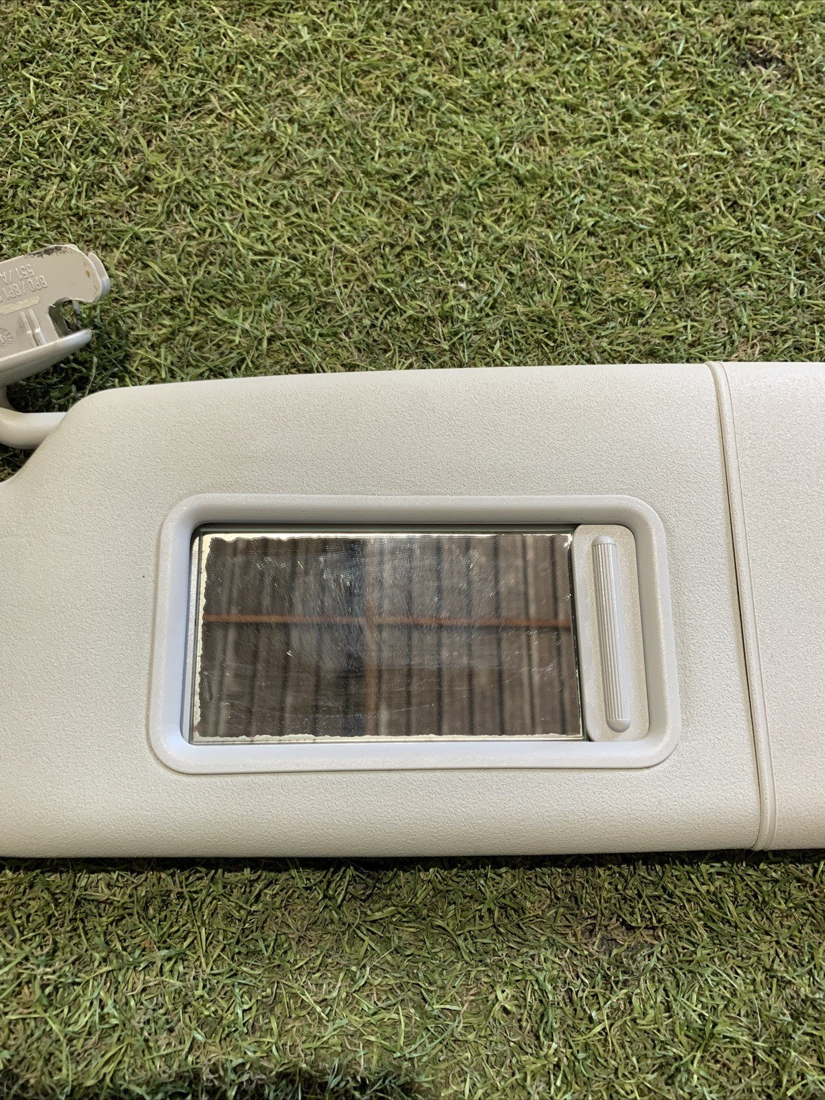 Aletta Parasole Sinistra Audi A3 8P 8P0857551