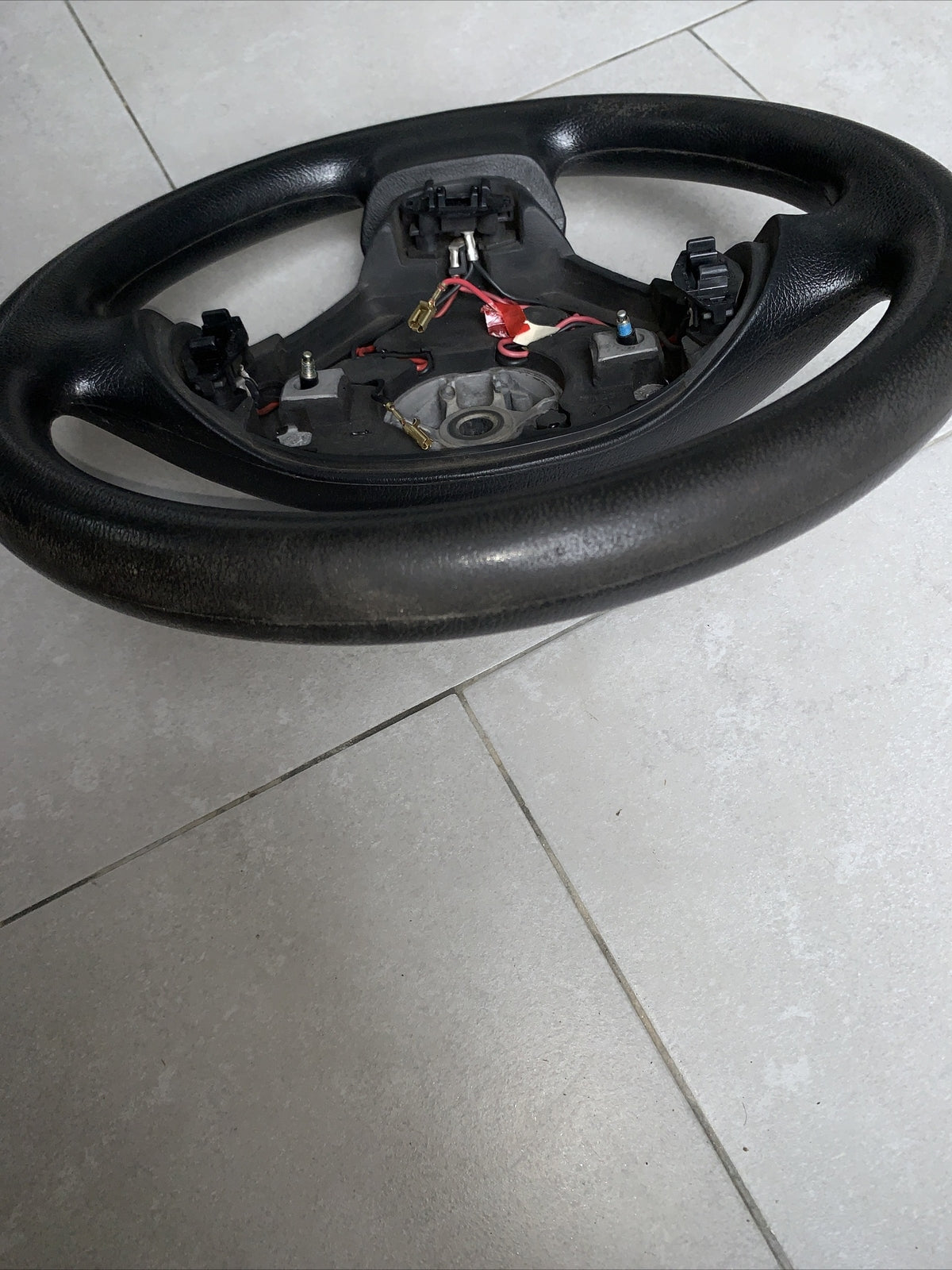 VOLANTE FORD Fiesta 2° Serie Benzina RICAMBI USATI 910628