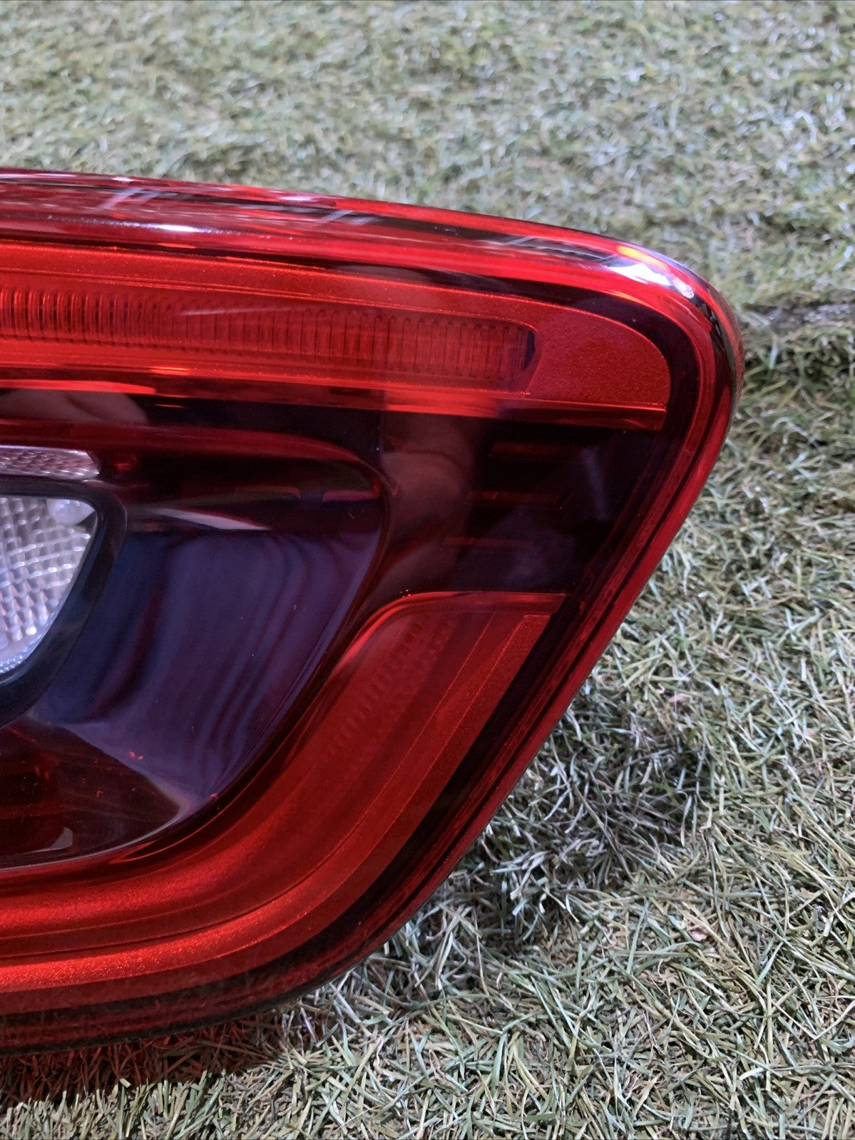 FARO FANALE STOP POSTERIORE INTERNO SINISTRO RENAULT KADJAR [2015-2023]