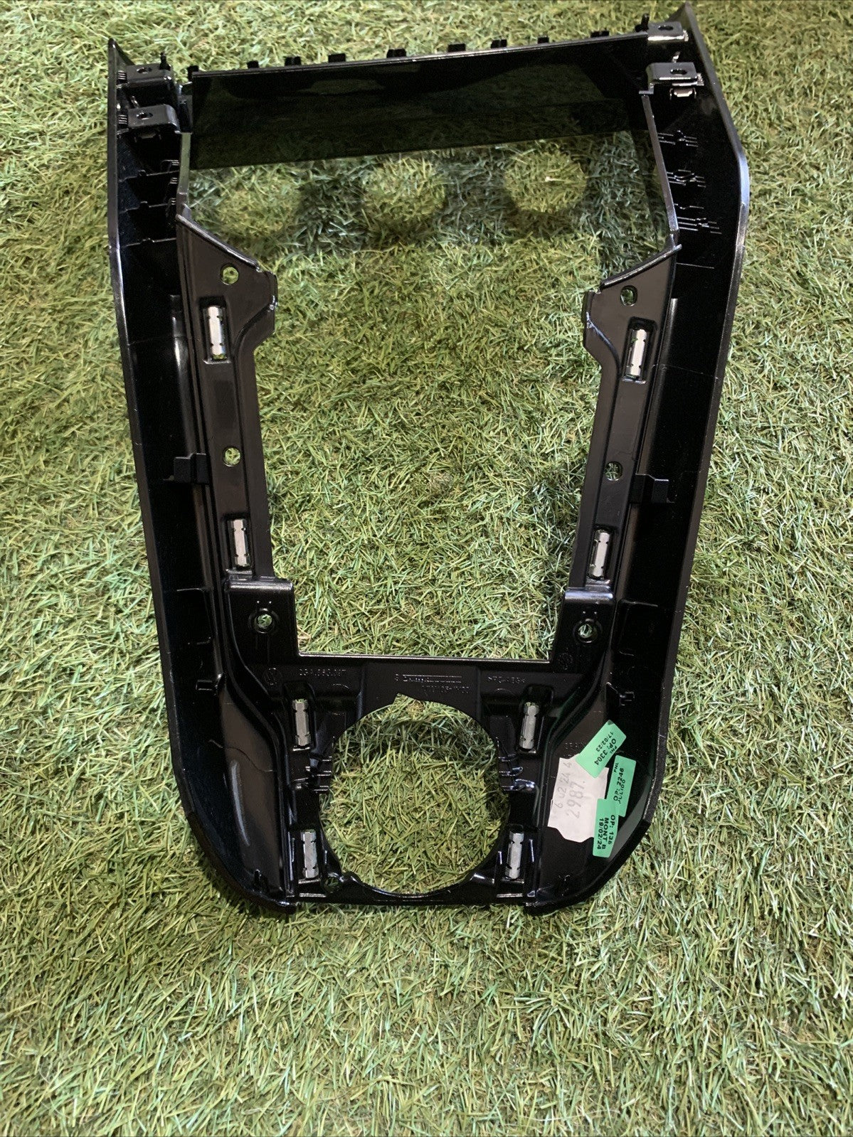 RIVESTIMENTO CONSOLLE CENTRALE PER VOLKSWAGEN T-Roc 2024 Serie 2GA863099