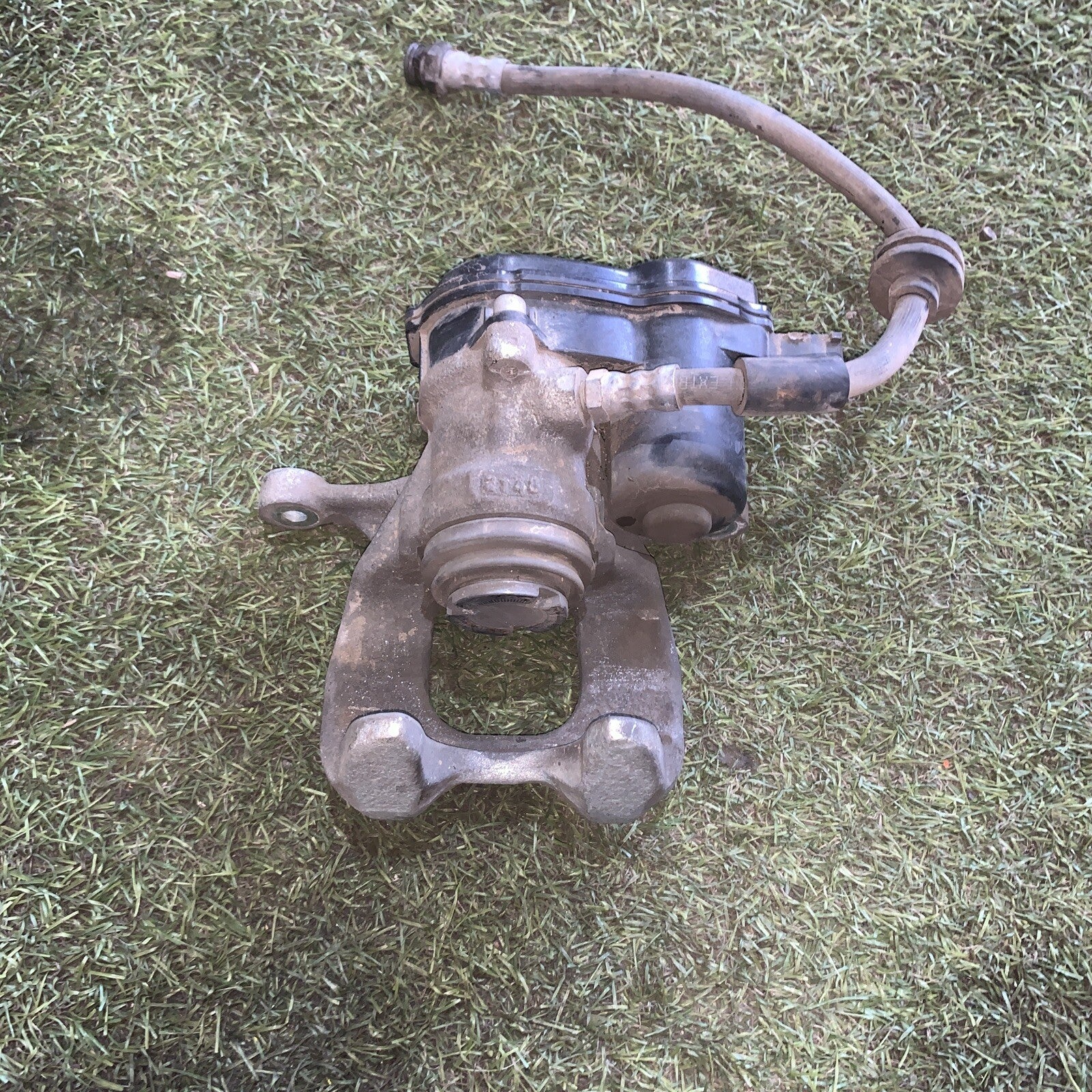 32353471C PINZA FRENO POSTERIORE DESTRO DX FIAT 500X 1.3 MTJ (2)