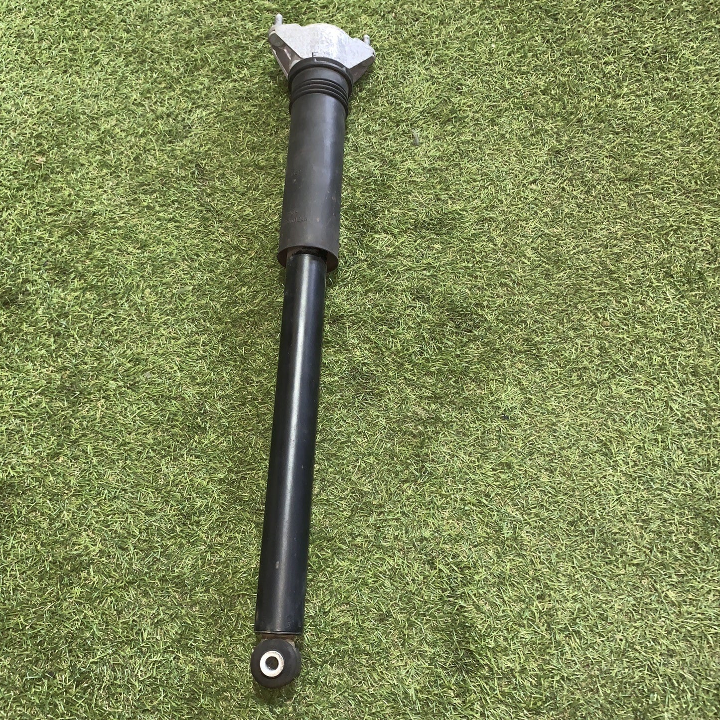 Ammortizzatore Posteriore Destro Mercedes W177 A1773209502