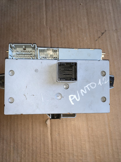 46758961 CENTRALINA SCATOLA PORTAFUSIBILI FIAT PUNTO 188 1.2 B 2003