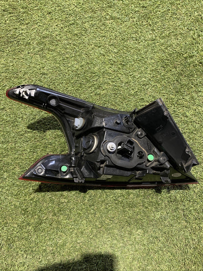 STOP FANALE A LED POSTERIORE DESTRO PEUGEOT 308 Berlina 9677817580