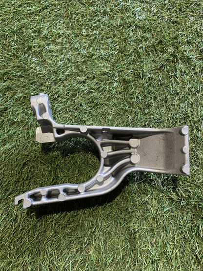 Supporto Motore Volvo XC60 2025 32333100