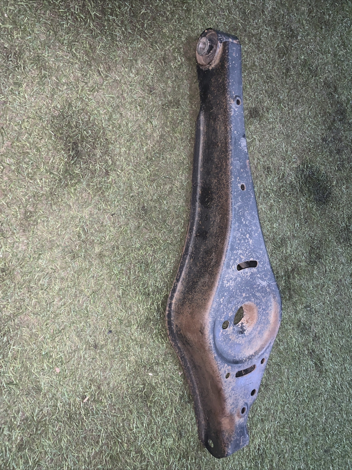 1K0505371 BRACCIO OSCILLANTE INFERIORE POSTERIORE LATO DESTRO VOLKSWAGEN GOLF 5