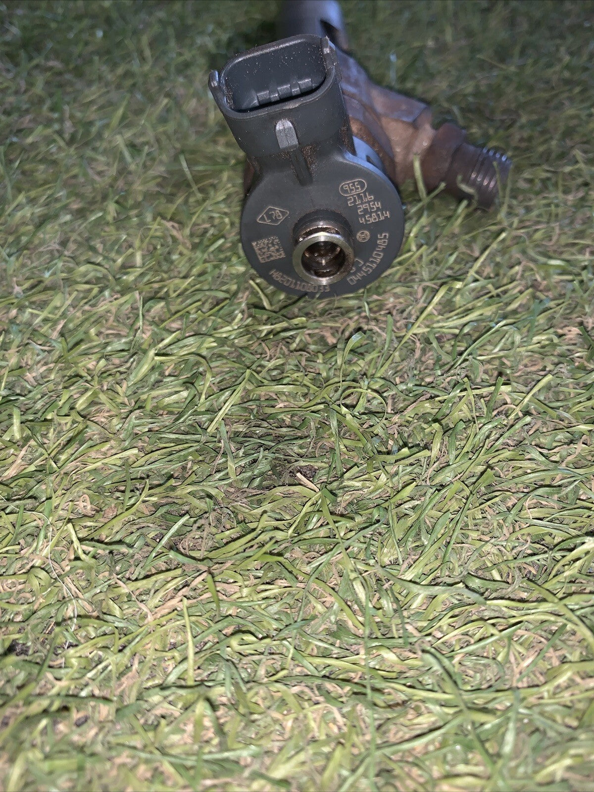 Iniettore Dacia Sandero 2015 1.5 Diesel 0445110485 (2)