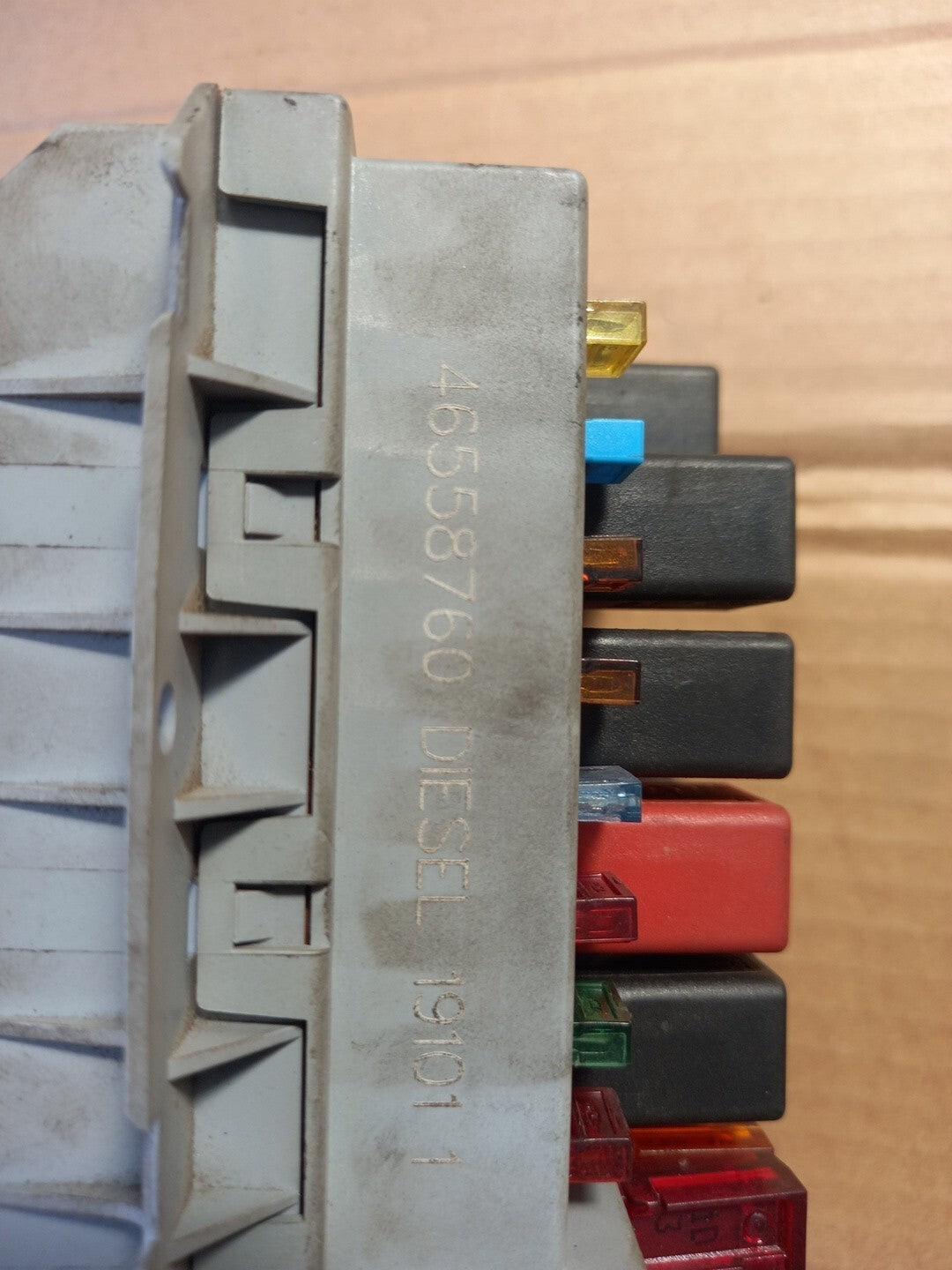  Centralina portafusibili Alfa Romeo 147 1.9 JTD dal 2000 al 2010 cod 46558760