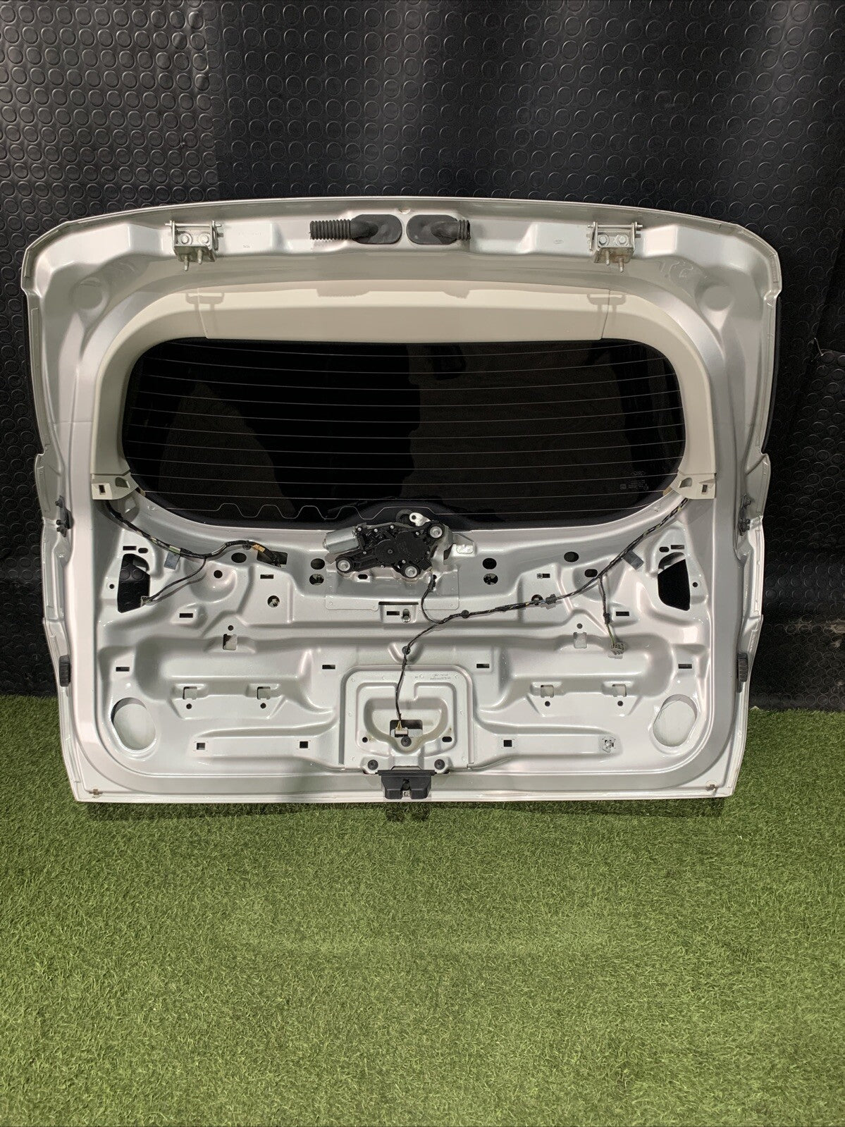 PORTELLONE / COFANO POSTERIORE FORD FOCUS Station Wagon ANNO: 2017