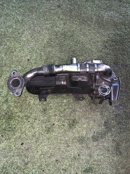 SCAMBIATORE EGR VOLKSWAGEN Golf 5 Berlina 038131513AD BKC Diesel 2005 (2)