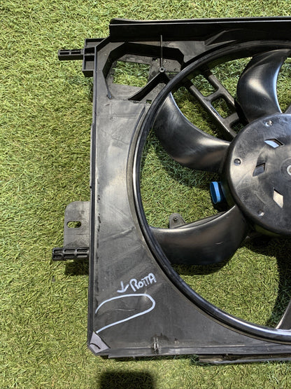 ELETTROVENTOLA RADIATORE RENAULT Twingo III serie 214812232R H4DA4 1.0 BENZINA