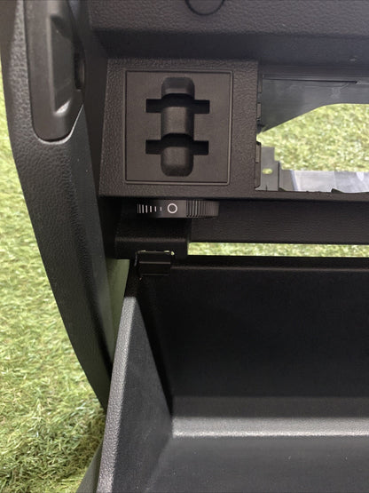 CASSETTO PORTA OGGETTI PER VOLKSWAGEN Tiguan Serie 5NB857097E (16 ) Guarda Foto