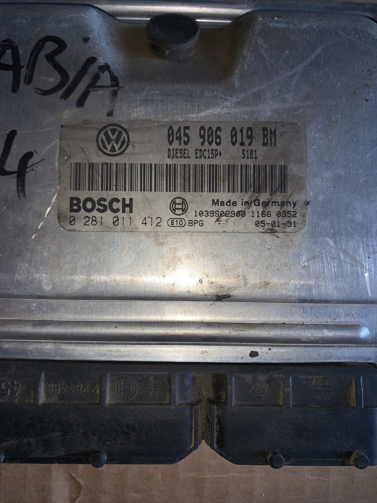 045906019BM CENTRALINA MOTORE ECU BOSCH SKODA FABIA (6Y2) 1.4 TDI 75CV (2002) 02